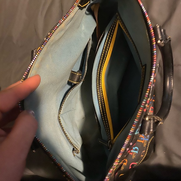 Dooney and Bourke purse - Picture 3 of 5